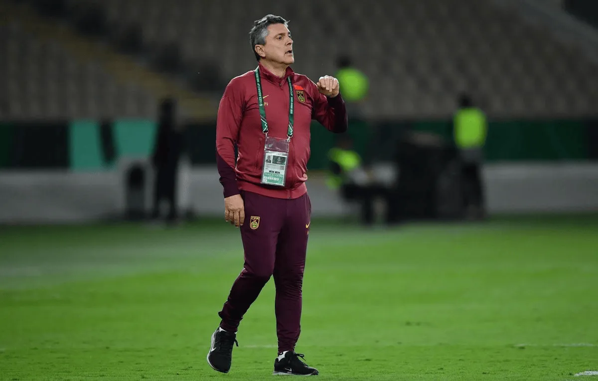 开云体育官方网站登陆-亚足联官网介绍安东尼奥：32岁开始执教，曾获亚足联杯冠军