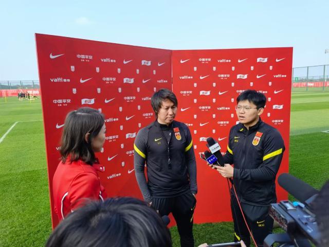 开云体育在线-李铁：阿兰或在集训末期报到 世预赛需要30-33人